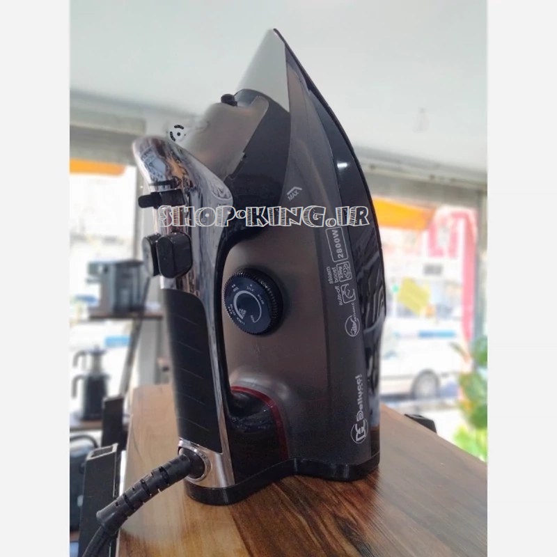 اتو بخار دلوسی مدل 8002